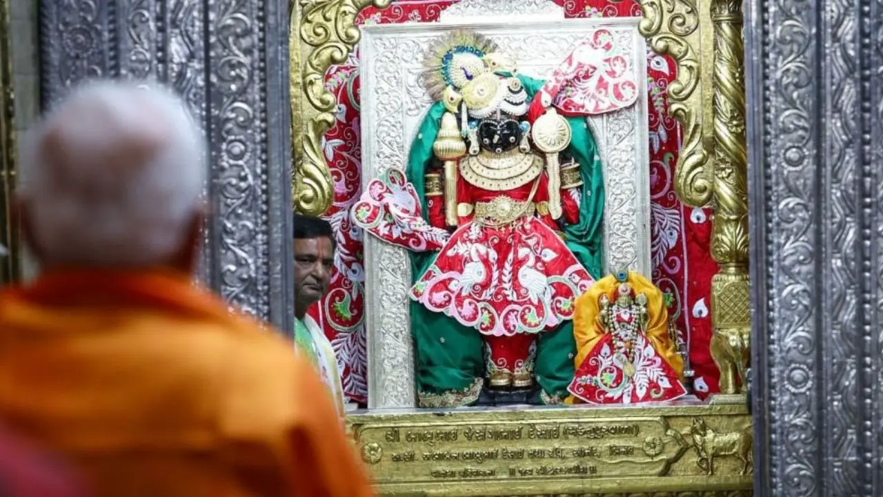 PM Modi extends Janmashtami greetings, wishes positive energy and strength Prime Minister Narendra Modi extends greetings to people on the occasion of Janmashtami. Pic/X